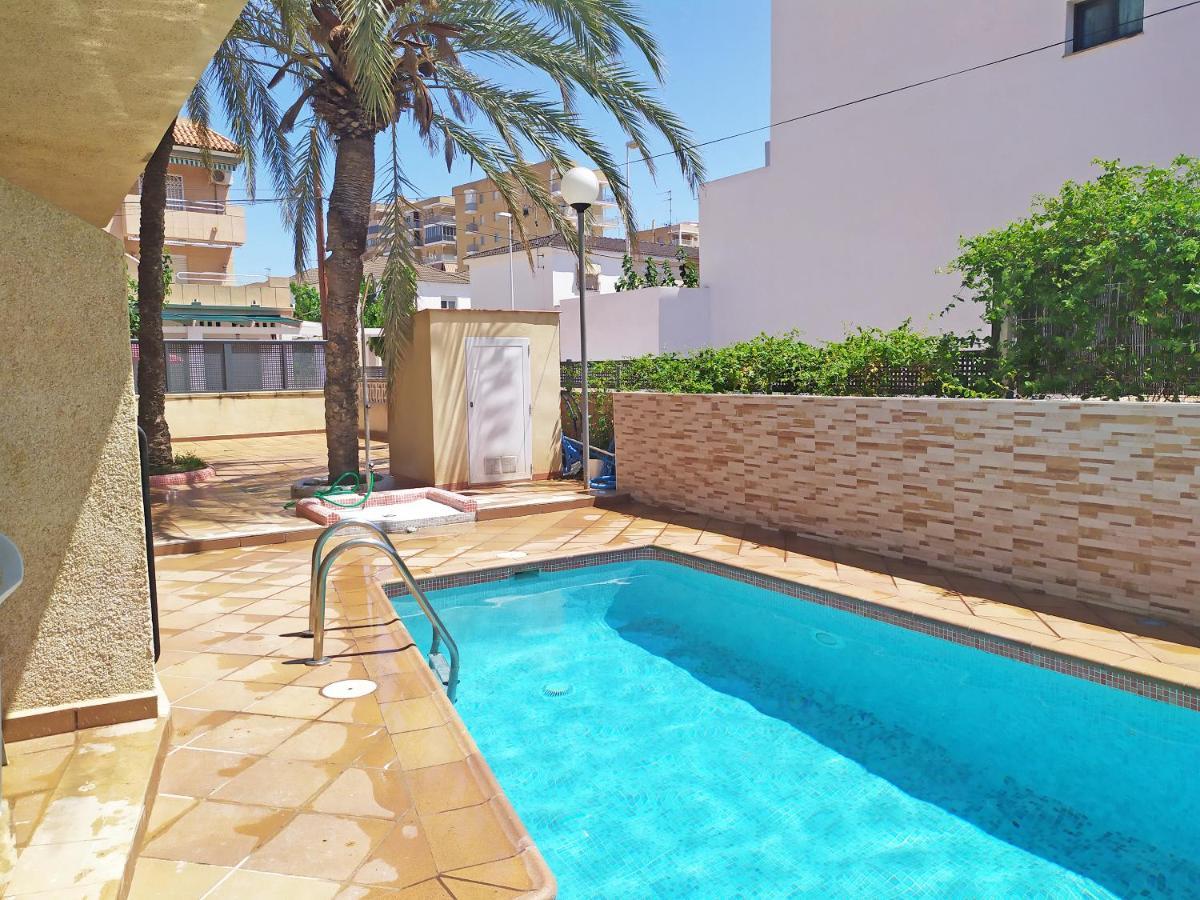 Apartamentos Dona Carmen 3000 奥罗佩萨德尔马 外观 照片