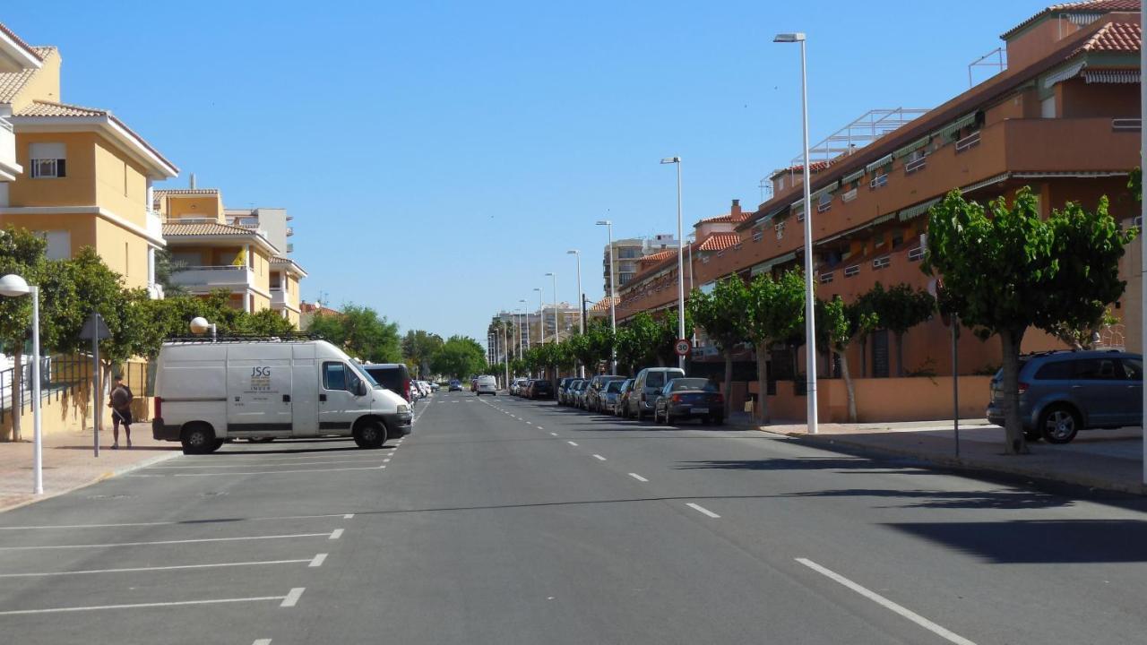 Apartamentos Dona Carmen 3000 奥罗佩萨德尔马 外观 照片
